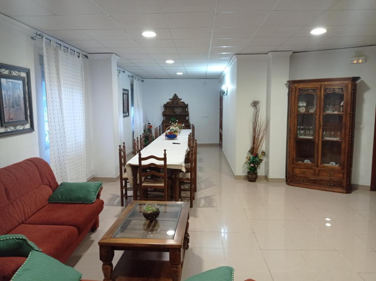Hostal Cañamares Extérieur photo