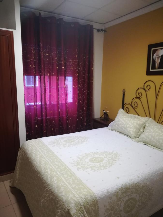 Hostal Cañamares Extérieur photo